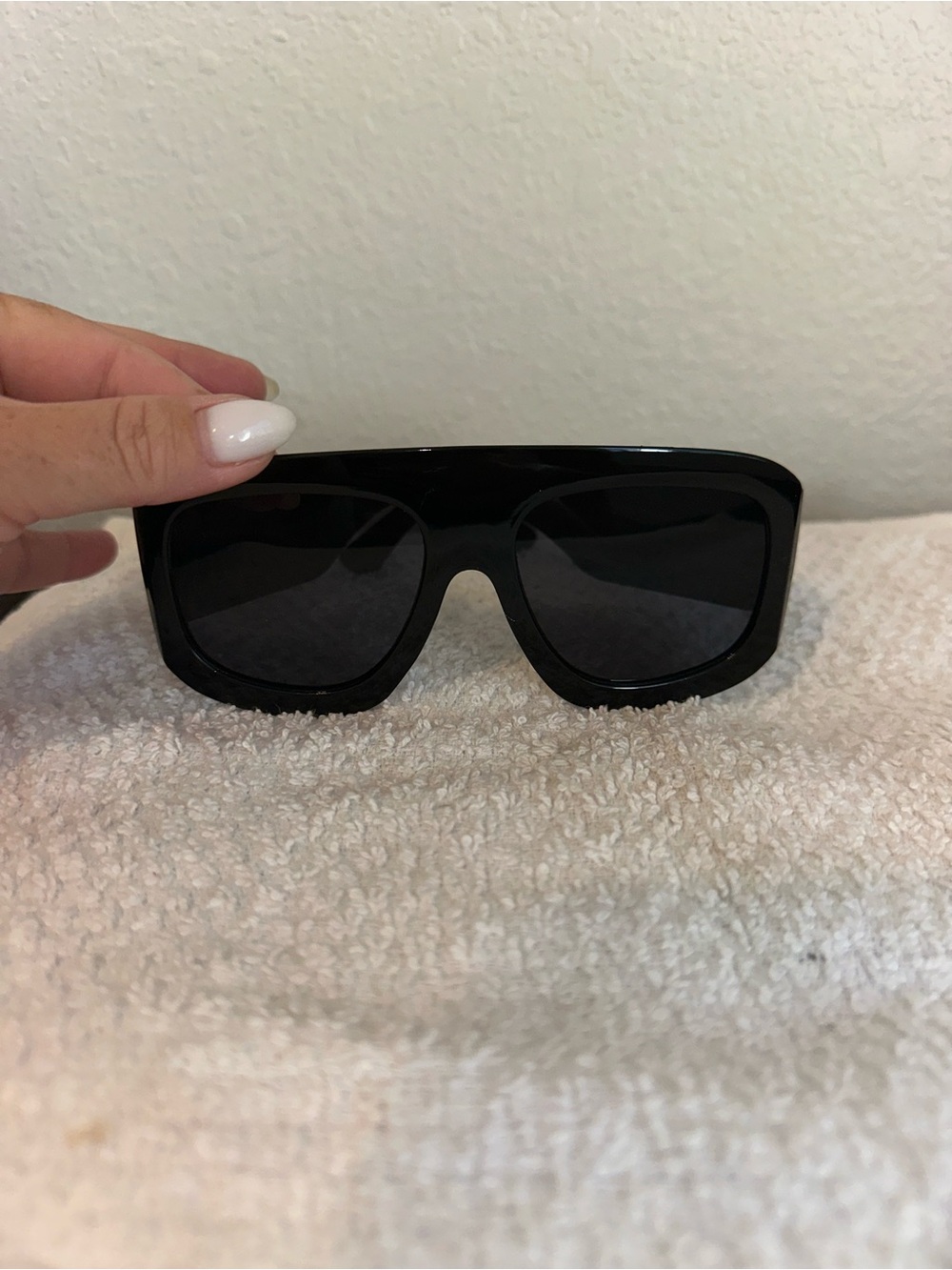 SHEIN Black Oversized Square Women's Sunglasses